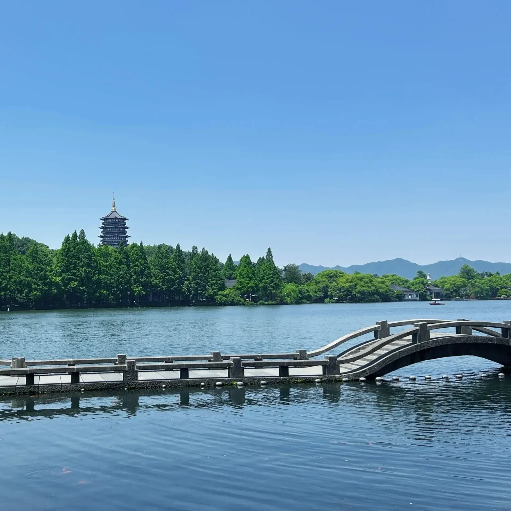 Long Bridge (Changqiao)