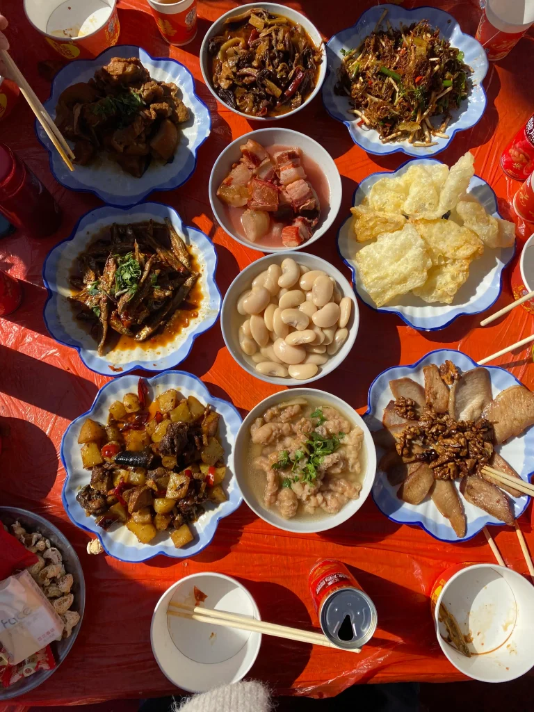 Bai ethnic wedding banquet