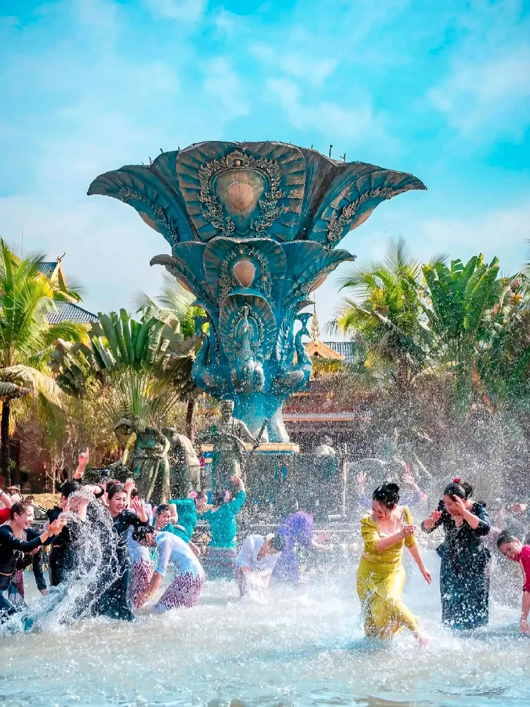 Dai Water Splashing Festival