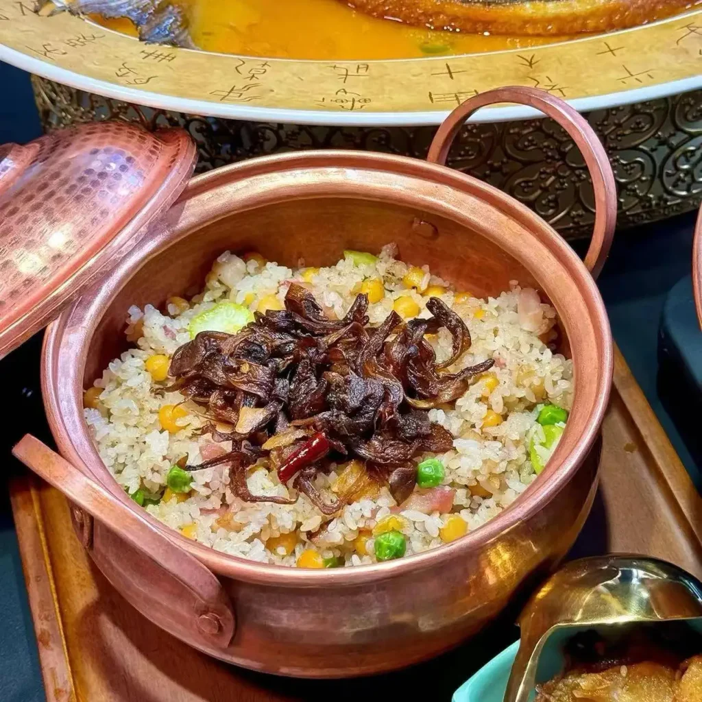 Naxi copper pot rice