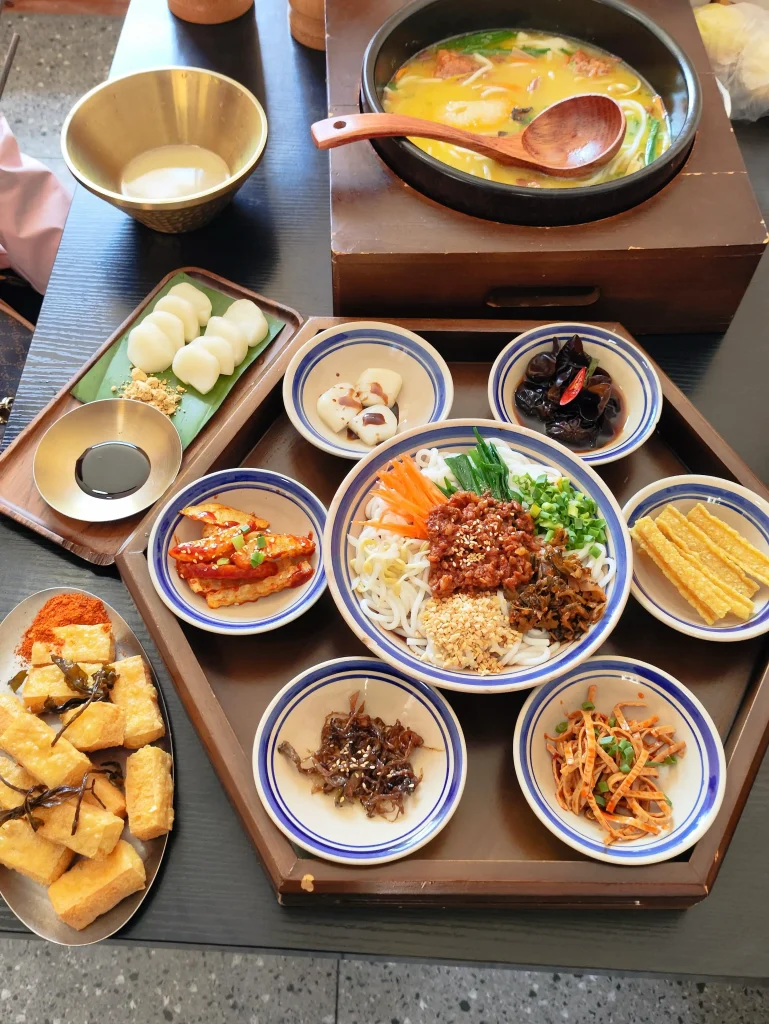 Yunnan Crossing-the-Bridge Rice Noodles